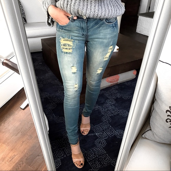 LAST ONE ‼️ S/24 👉🏼Distressed Blue Ripped Jeans - Picture 5 of 8